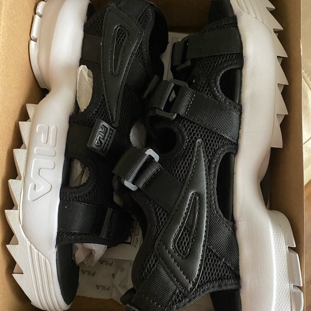 Brand New Fila Disruptor Sandals!